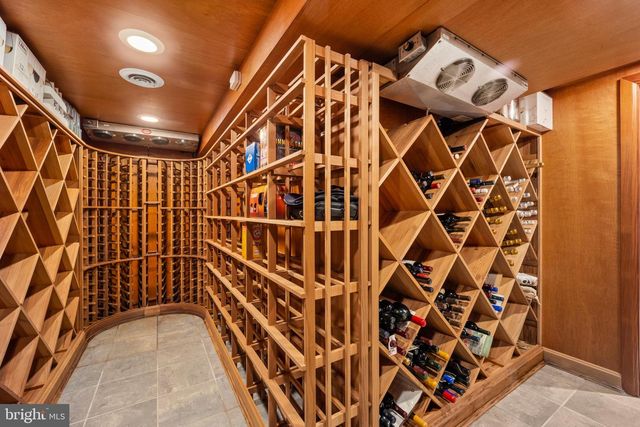 317 AIRDALE RD, Bryn Mawr, PA 19010