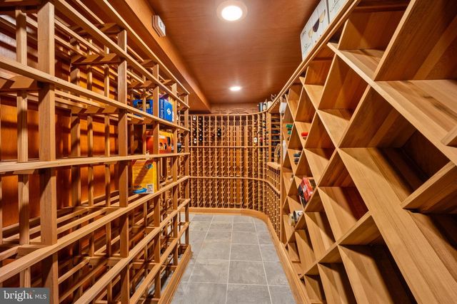 317 AIRDALE RD, Bryn Mawr, PA 19010