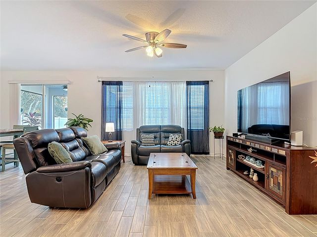 5704 BRISTLELEAF COURT, Leesburg, FL 34748