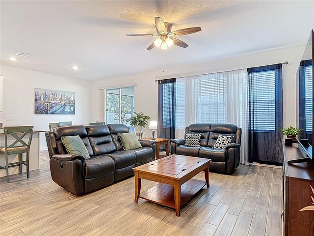 5704 BRISTLELEAF COURT, Leesburg, FL 34748