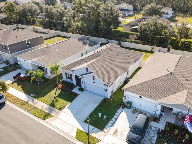 5704 BRISTLELEAF COURT, Leesburg, FL 34748