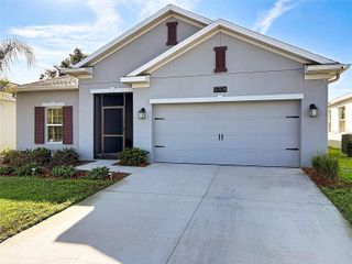 5704 BRISTLELEAF COURT, Leesburg, FL 34748