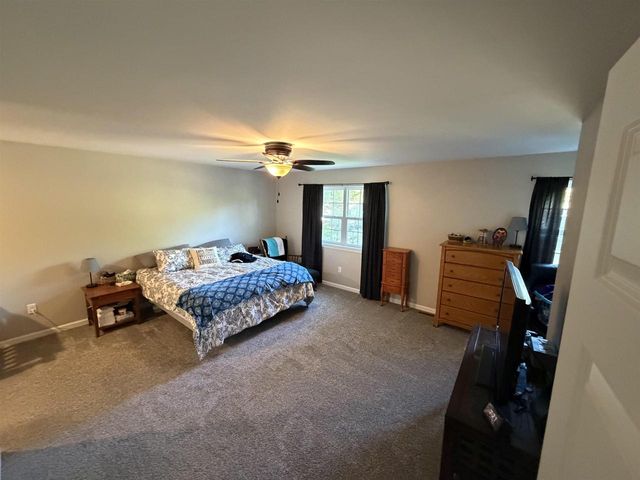 530 WOODLAND CIRCLE, Waupaca, WI 54981