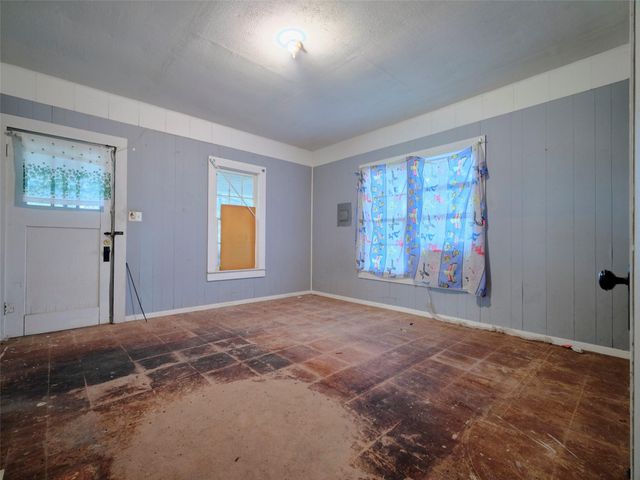 7615 Avenue J, Beasley, TX 77417