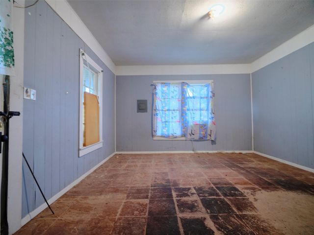 7615 Avenue J, Beasley, TX 77417