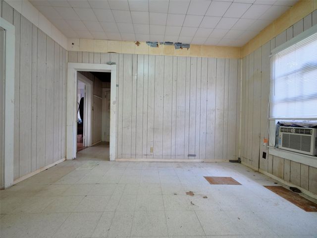 7615 Avenue J, Beasley, TX 77417