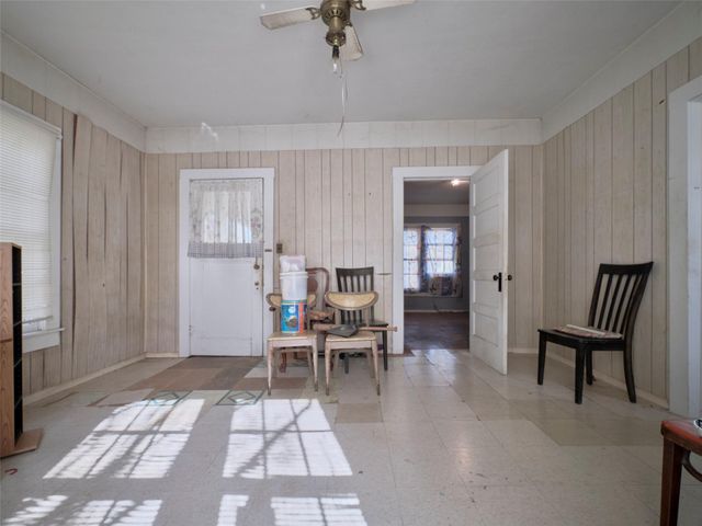 7615 Avenue J, Beasley, TX 77417