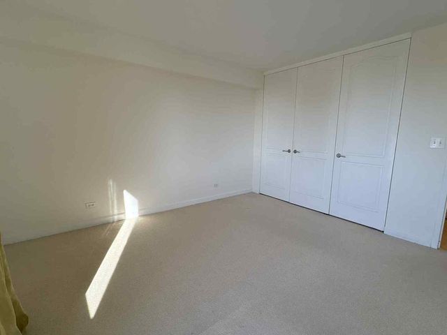 1440 N Lake Shore Drive 21E, Chicago, IL 60610