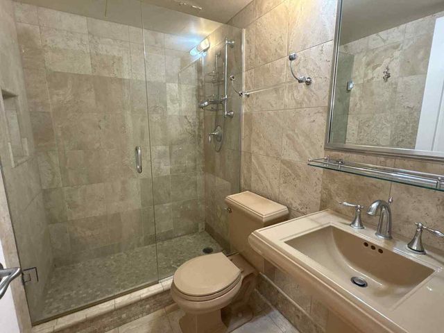 1440 N Lake Shore Drive 21E, Chicago, IL 60610