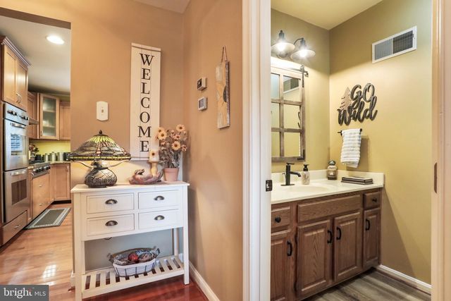 19120 OLDE WATERFORD RD, Hagerstown, MD 21742