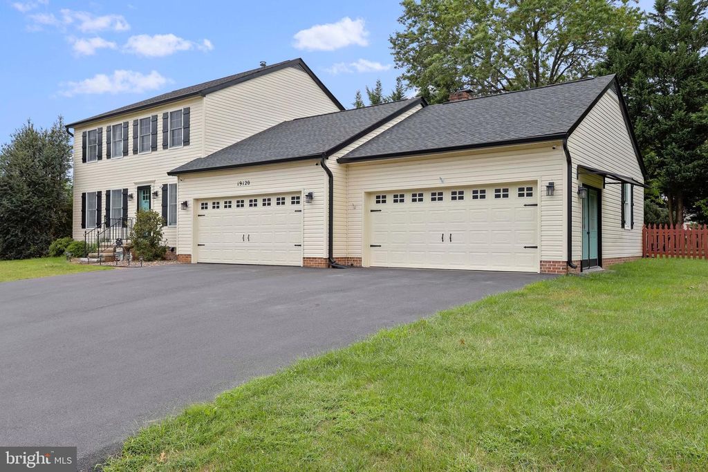 19120 OLDE WATERFORD RD, Hagerstown, MD 21742