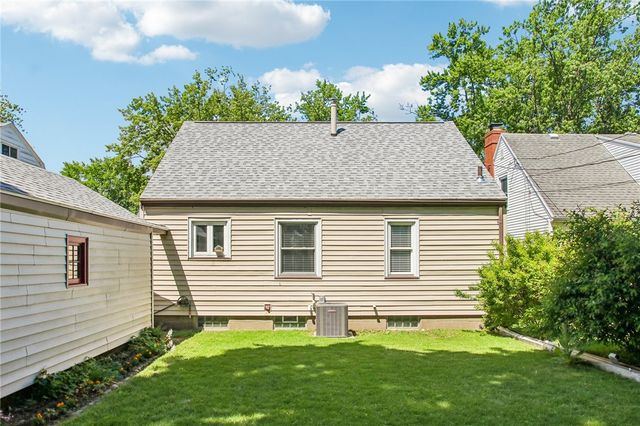60 Walzer Road, Irondequoit, NY 14622