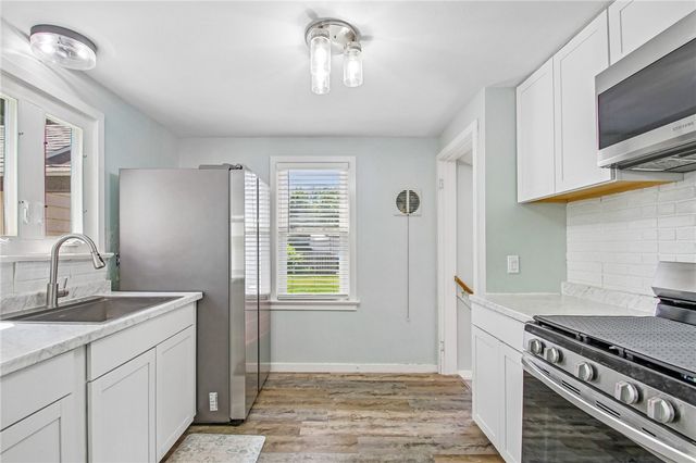60 Walzer Road, Irondequoit, NY 14622