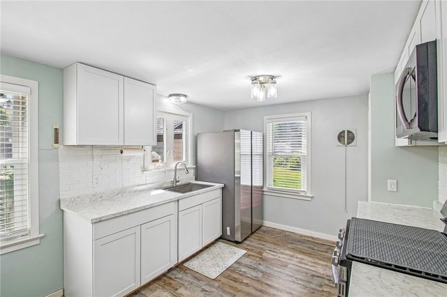 60 Walzer Road, Irondequoit, NY 14622