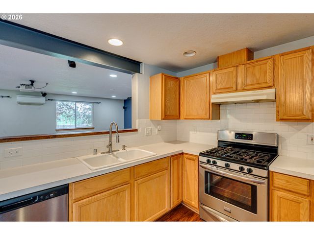 925 N 1ST Ave, Ridgefield, WA 98642