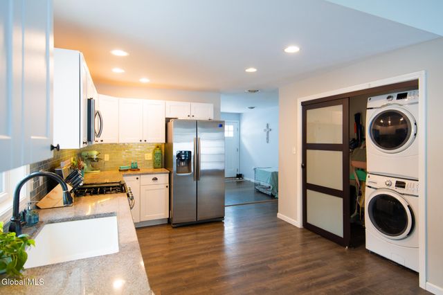 43 Hillcrest Avenue, Queensbury, NY 12804