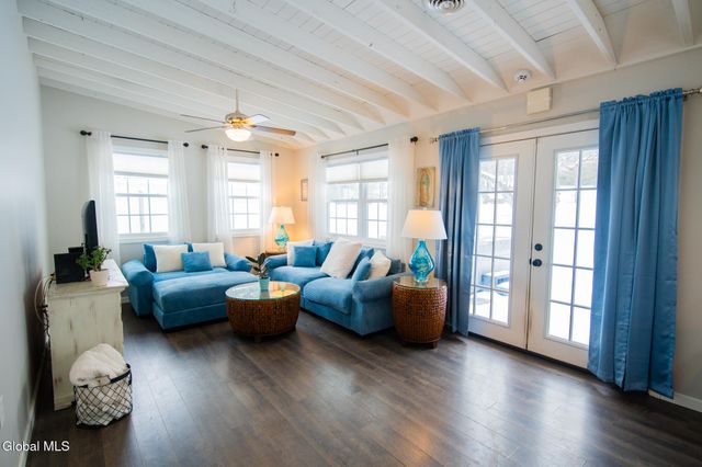 43 Hillcrest Avenue, Queensbury, NY 12804