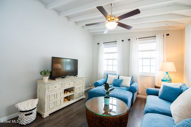 43 Hillcrest Avenue, Queensbury, NY 12804