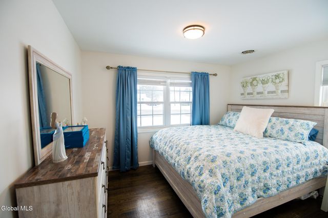 43 Hillcrest Avenue, Queensbury, NY 12804