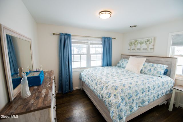 43 Hillcrest Avenue, Queensbury, NY 12804