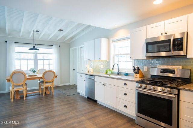 43 Hillcrest Avenue, Queensbury, NY 12804