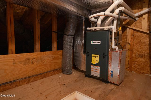 43 Hillcrest Avenue, Queensbury, NY 12804