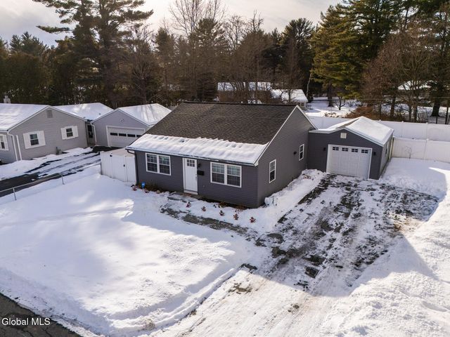 43 Hillcrest Avenue, Queensbury, NY 12804