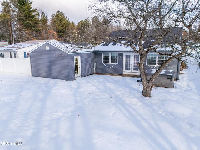 43 Hillcrest Avenue, Queensbury, NY 12804