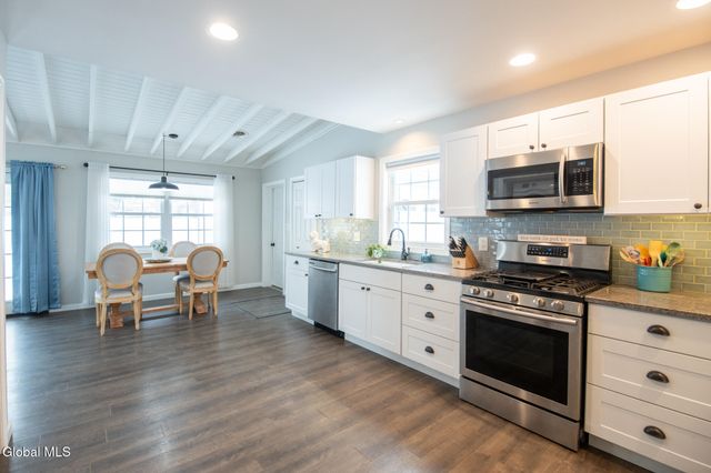 43 Hillcrest Avenue, Queensbury, NY 12804