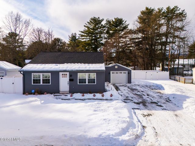 43 Hillcrest Avenue, Queensbury, NY 12804