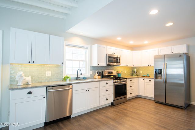 43 Hillcrest Avenue, Queensbury, NY 12804