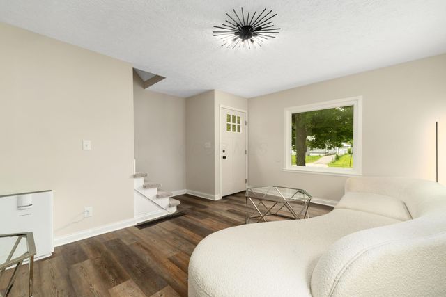 1816 Brentnell Avenue, Columbus, OH 43219