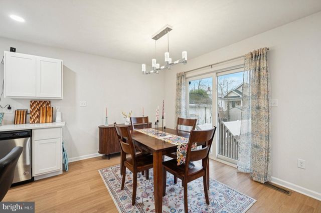 318 WALNUT AVE, Oaklyn, NJ 08107