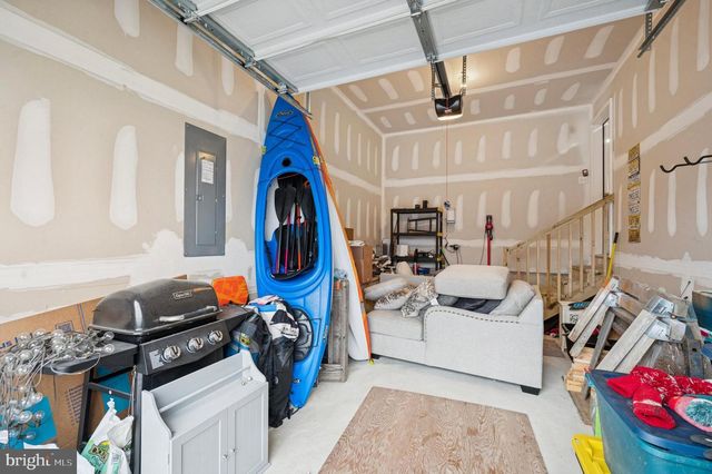 318 WALNUT AVE, Oaklyn, NJ 08107