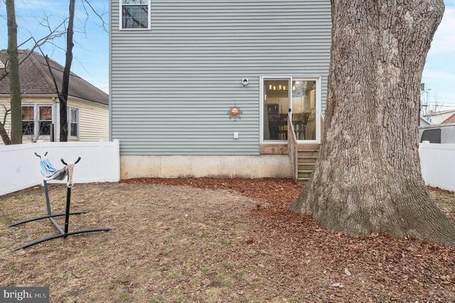 318 WALNUT AVE, Oaklyn, NJ 08107