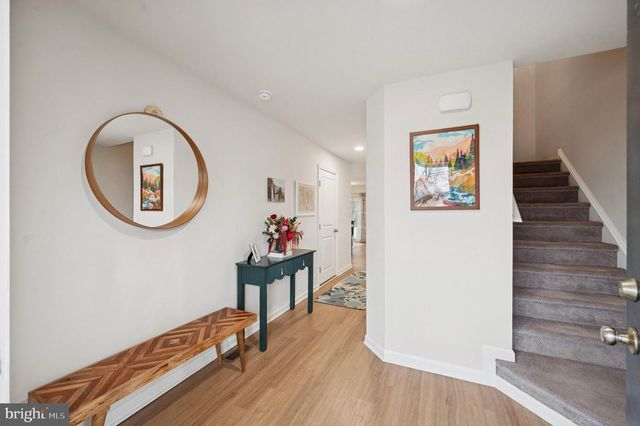 318 WALNUT AVE, Oaklyn, NJ 08107