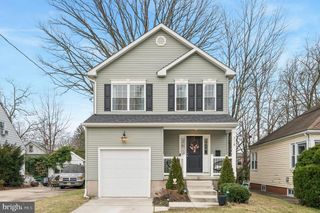 318 WALNUT AVE, Oaklyn, NJ 08107