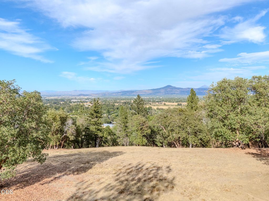 3551 S Stage Road Lot 2, Medford, OR 97501
