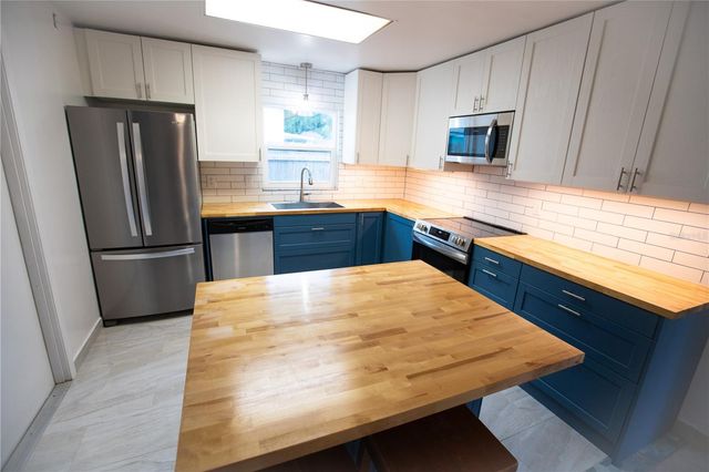 526 DORSET CIRCLE, South Daytona, FL 32119