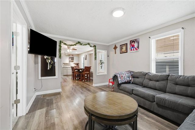 4008 Strong Avenue, Kansas City, KS 66106