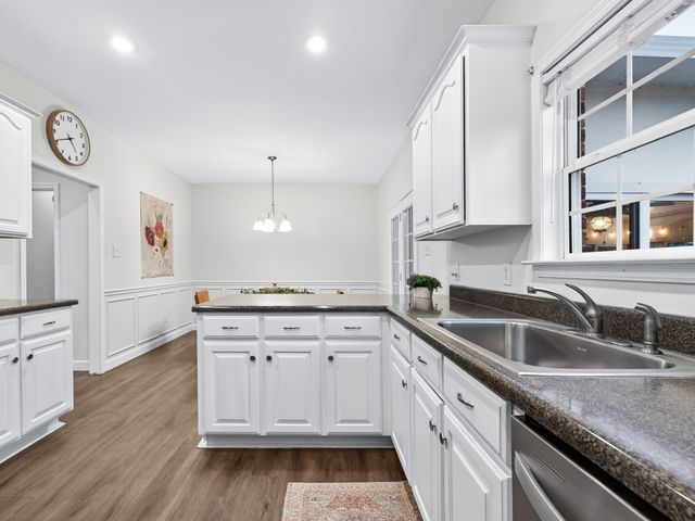 1498 Lindsey Ln, Chapel Hill, TN 37034