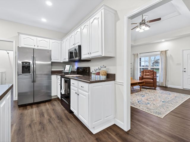 1498 Lindsey Ln, Chapel Hill, TN 37034