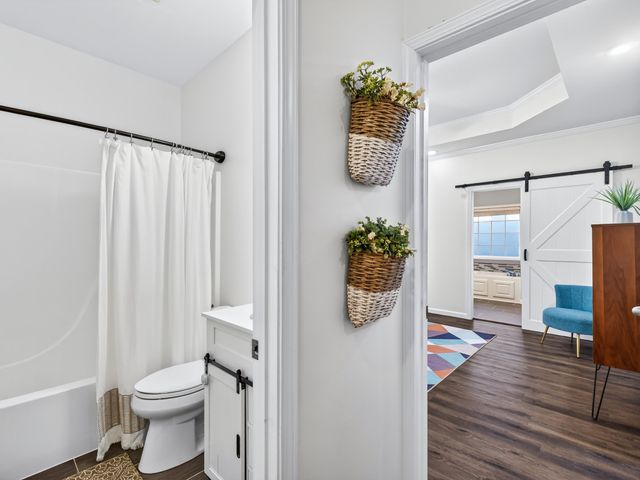 1498 Lindsey Ln, Chapel Hill, TN 37034