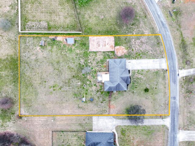 1498 Lindsey Ln, Chapel Hill, TN 37034