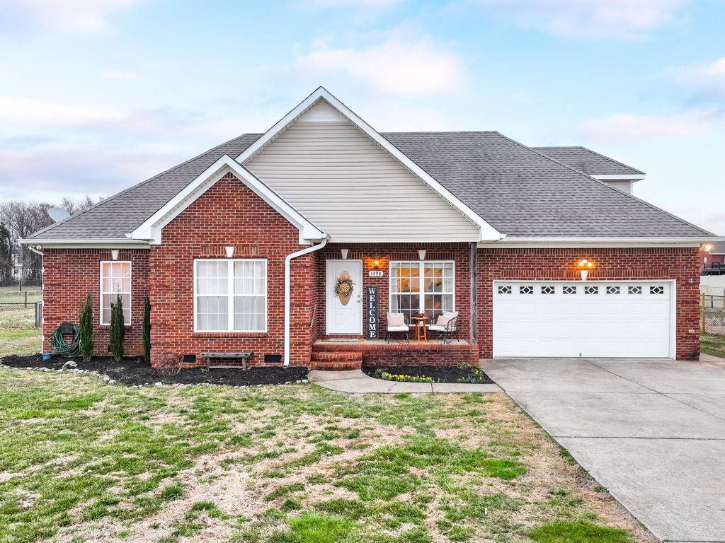1498 Lindsey Ln, Chapel Hill, TN 37034