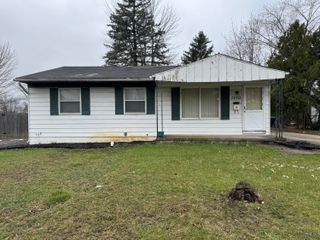 1370 Stamford Road, Superior Twp, MI 48198