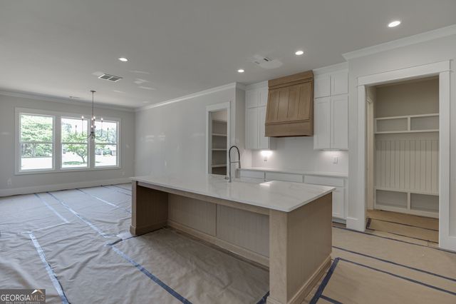 9 Stonehedge Drive, Buford, GA 30518
