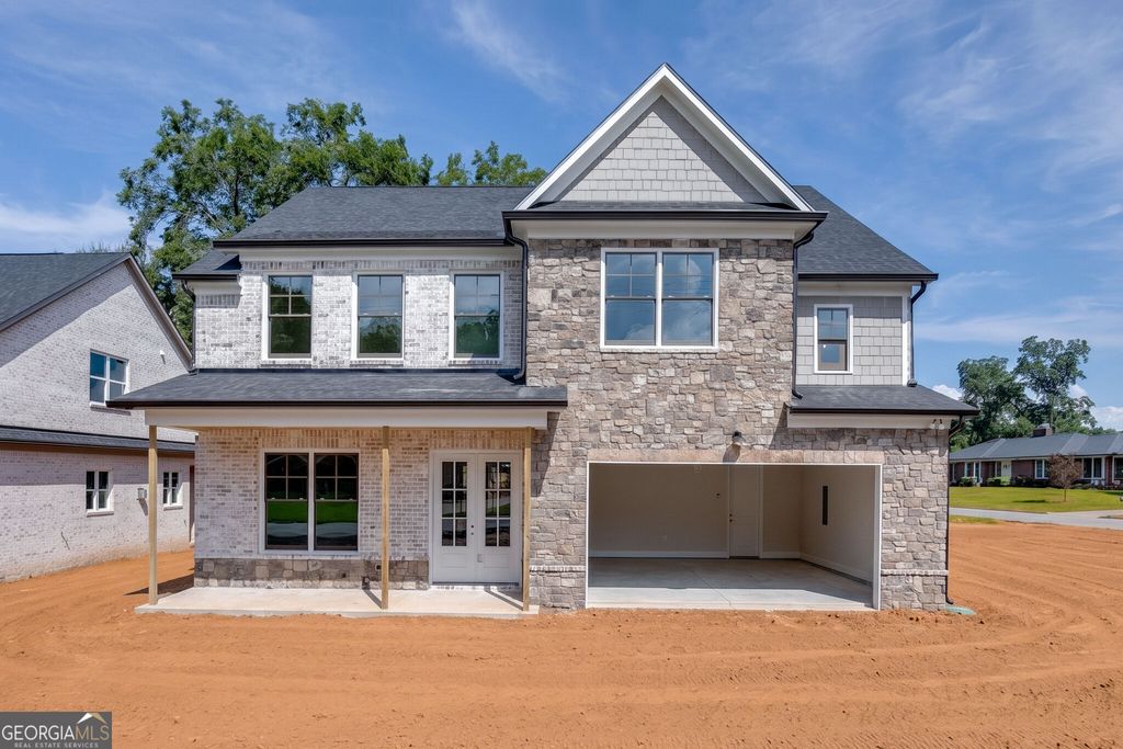 9 Stonehedge Drive, Buford, GA 30518