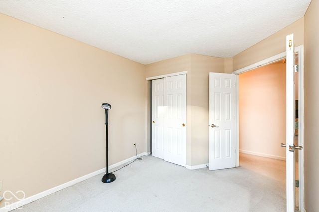 8823 Wintergreen Way, Indianapolis, IN 46256