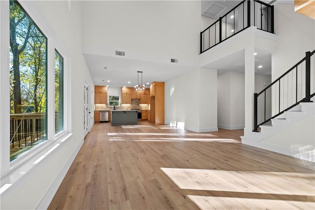 634 S Happy Hollow Road, Fayetteville, AR 72701